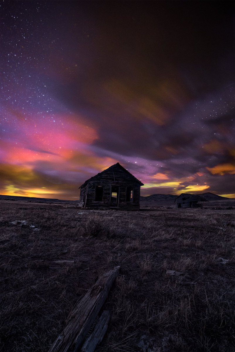 MTDarkStar's tweet photo. “Aurora Nights” #NorthernLights #bozeman #montana #distinctlymontana #astrophotography #Auroraborealis #aurora https://t.co/VCS17qcd7o