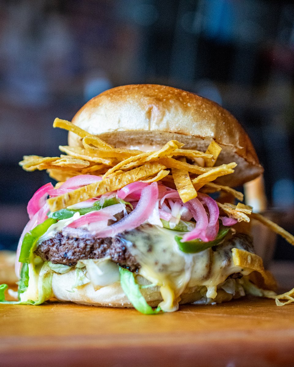 Make sure to grab this <a href="/hambrgr/">HAMBRGR</a> #throwback before time's up! 

🍔:The Nacho Man

Available until 6th at ALL Hambrgr locations!
loom.ly/CIjB3cc

#Nachoburger #NachoCheese #HamOnt #StCatharines