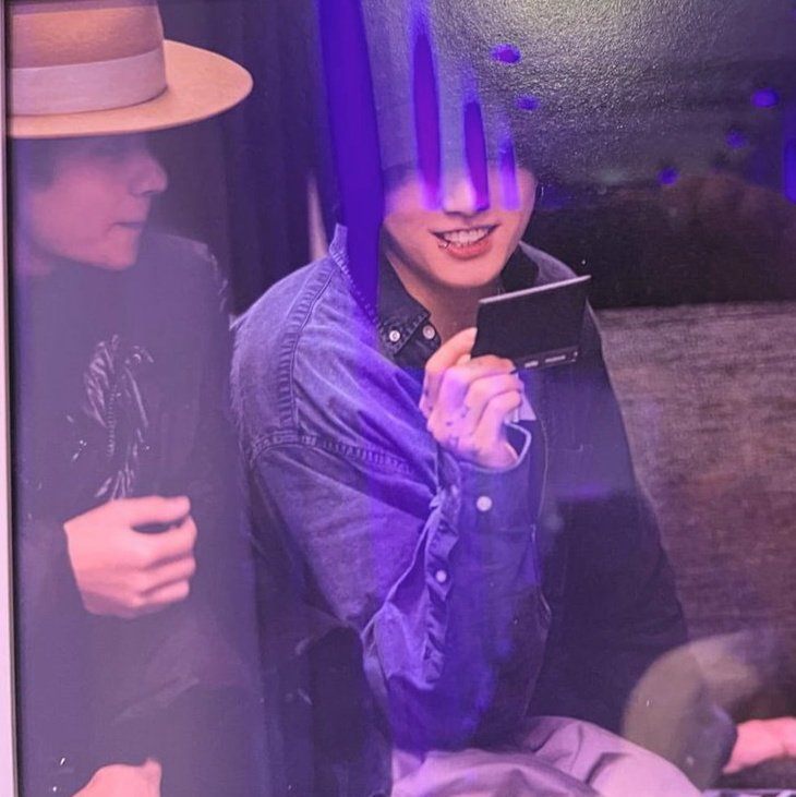 kimthver's tweet photo. YALL 😭😭 https://t.co/ARZQ3Dzo87