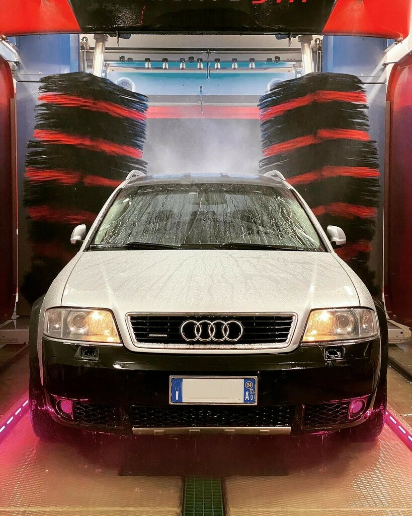 Spring cleaning. 🚘/📷 @allroad_tdi __________________________________ #audi #allroad #audiallroad #C5A6allroad #C5allroad #AudiC5allroad #campallroad #avant #wagoon #quattro #wagonsteez #audipixs #wagonation #wagonsdaily #savethewagons #audi_official… instagr.am/p/Cb-_LGlr-q8/