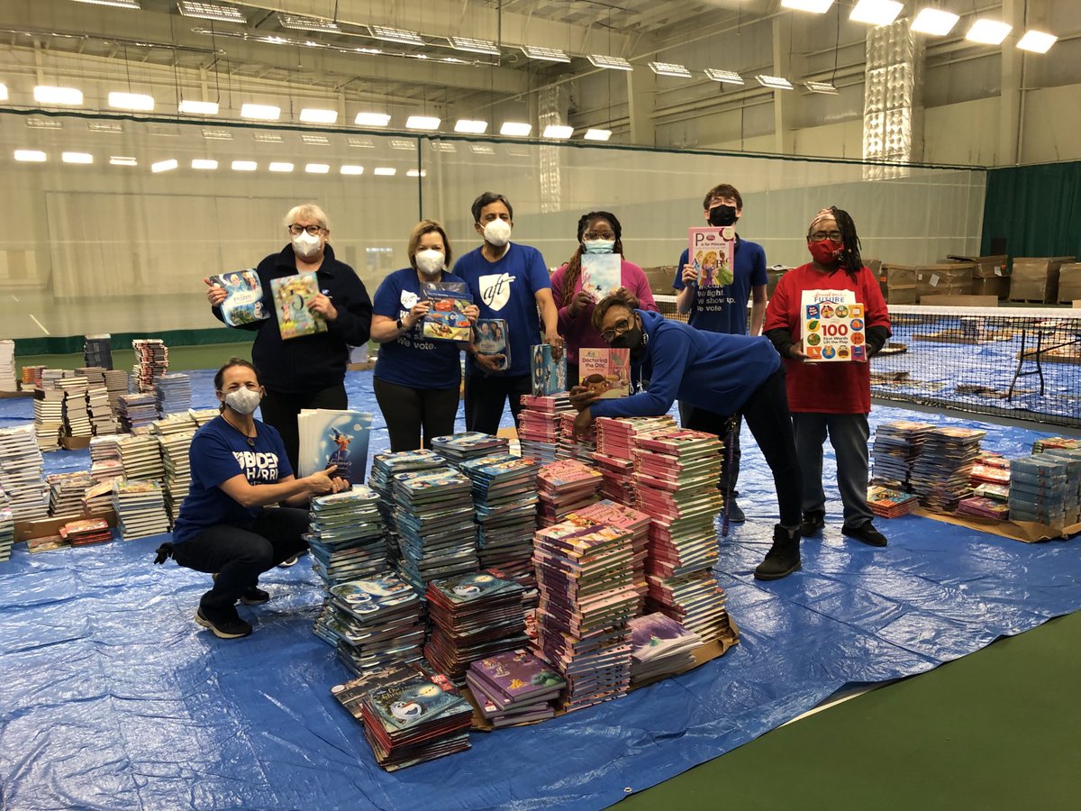 WTUTeacher's tweet photo. Thanks to Teamsters local 639 for helping unload 24 pallets of books ⁦@WTEF_DC⁩ for our community event on April 9th ⁦@DCLabor⁩ ⁦@AFTunion⁩ ⁦@EmpowerEdDC⁩ ⁦@CarleneDReid⁩ ⁦@Eboni_RoseDC⁩ ⁦@dcpublicschools⁩ https://t.co/76KweYnnTN
