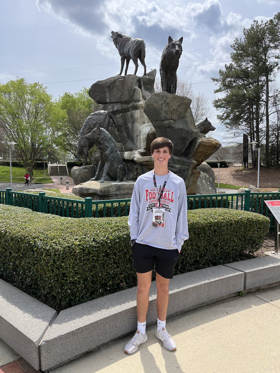 masoneaton__'s tweet photo. Had a great time at NC State today. Big thanks to @CoachJDWhite and @Henry_Trevathan for having me up for  spring practice. @HKA_Tanalski @PackFootball @JohnsCreekHSFB @coachconnell85 https://t.co/kbIFYfiX4A