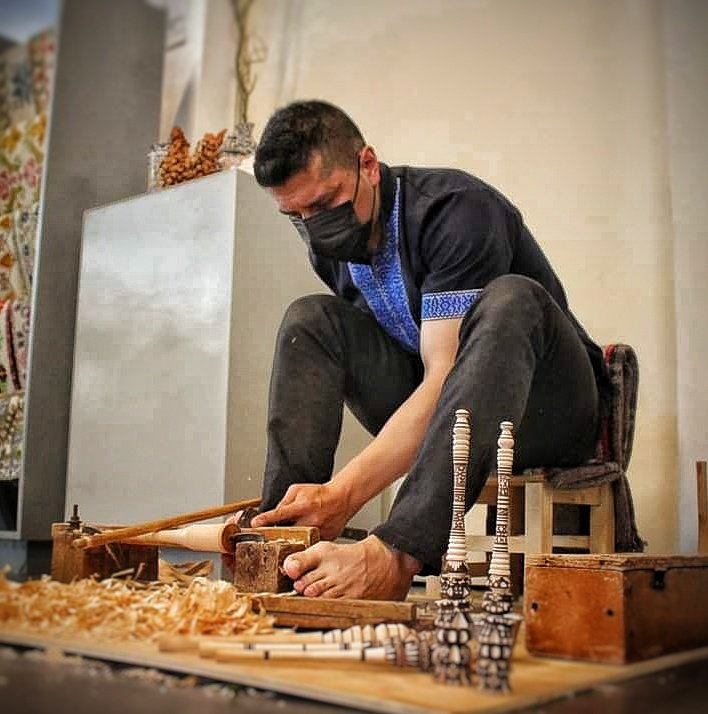 Rayon_AlMundo's tweet photo. ¡#Rayón  presente en #PuntoMéxico ! 

Muchas gracias a la Secretaría de Turismo de México y a la @CulturaEdomex por invitarnos a esta gran exposición que enaltece la riqueza artesanal, cultural y turística de nuestro país y de nuestro municipio. 

#RayónAlMundo. https://t.co/8EmV7hTpd9
