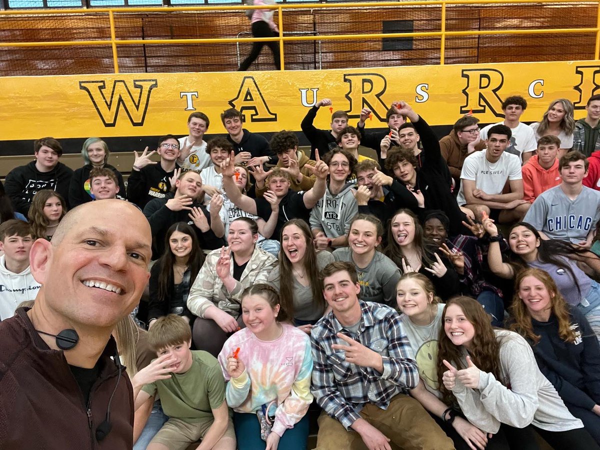HearTedTalk's tweet photo. It was great to be back at Tuscola High School (IL)today.  I presented a keynote to the entire student body, a student leadership workshop and a team-building workshop to the entire staff!  Great day, great school district!   #IFeelGreat @TuscolaCUSD301 https://t.co/XmpfAFFPHP