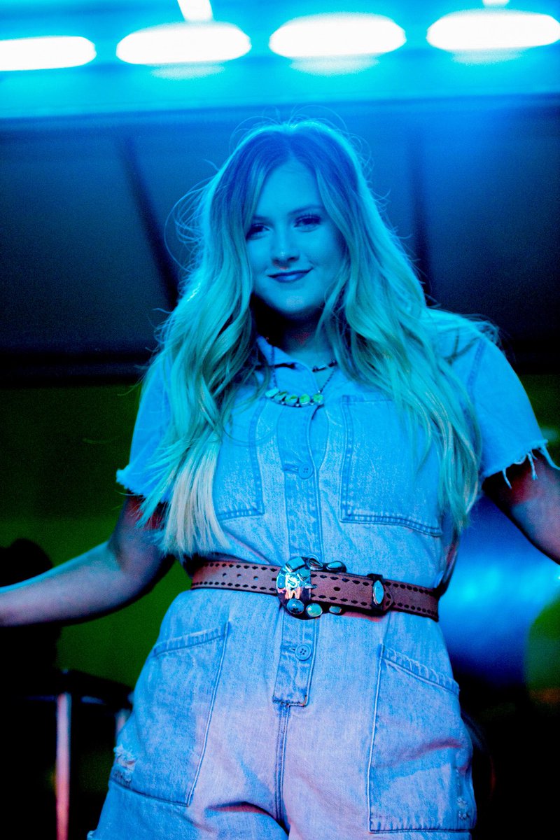 𝚂𝚆☆ tweet media