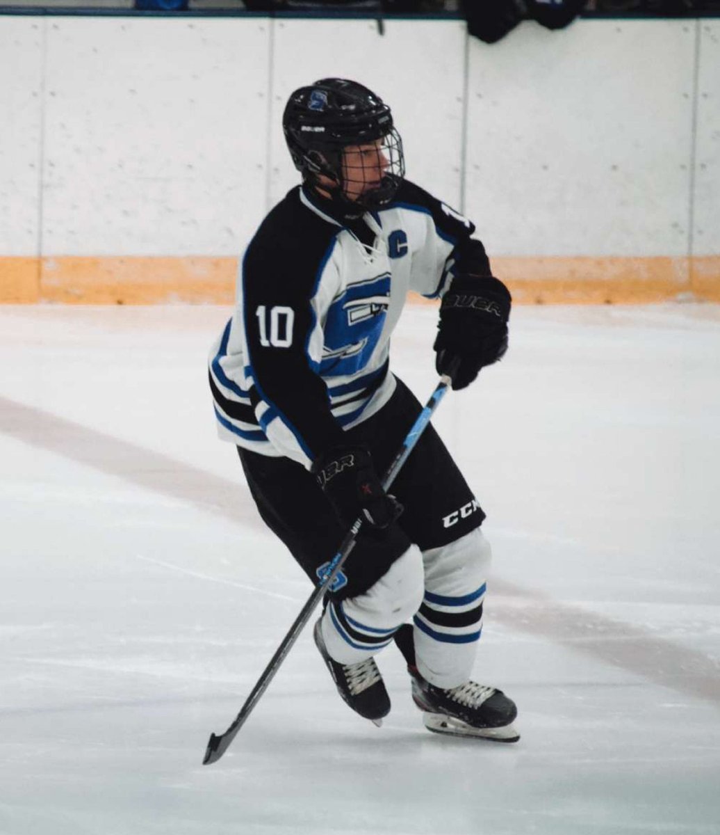 WiscHockeyHP's tweet photo. WI Sr NIT team selects forward Dayne Deanovich from St. May’s Springs.  Dayne brings Championship experience to the team after leading his HS team to a runner up finish in this year’s State Tournament and as well as back-to-back State Championships in his Soph and Jr years https://t.co/TS90yBMR8w