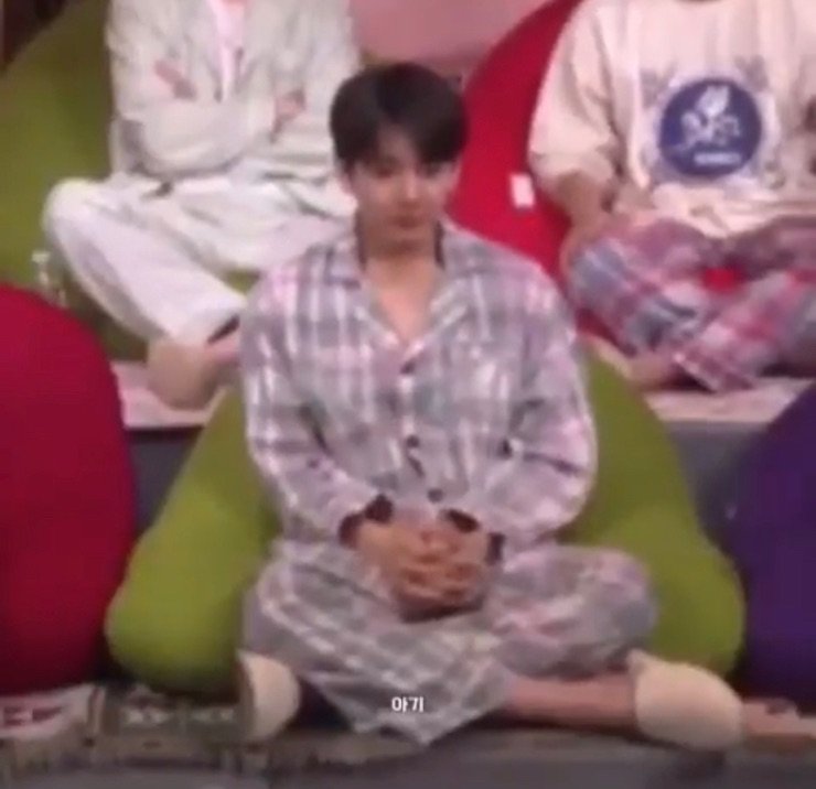 tiny koo (@hrlytinykoo) on Twitter photo 