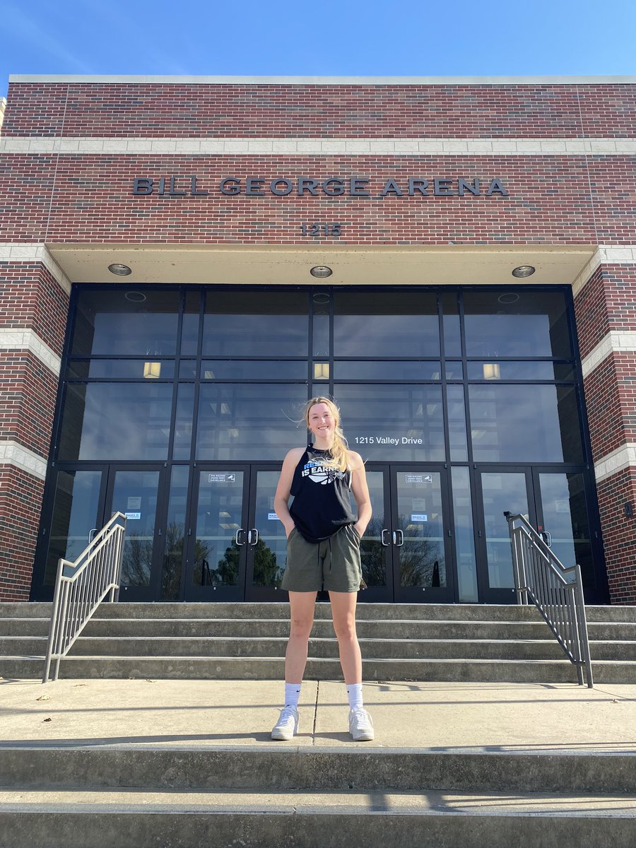 briley burns tweet media