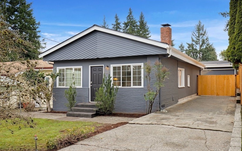 truexproperties's tweet image. Adorable home recently sold in Wedgwood. Are you or someone you know ready to sell or buy a home? Here to help! #theresatruexproperties #seattlehouses #clientsfirst
Sold $856,200
MLS 1886034
