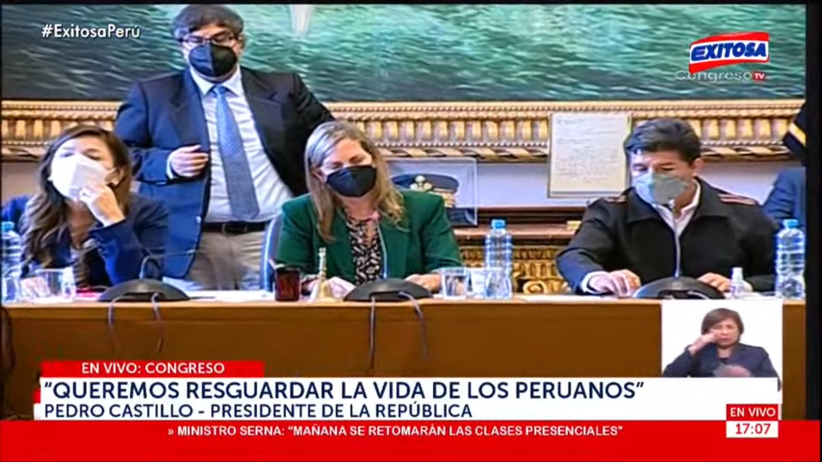 exitosape's tweet photo. 🔵🔴 #AHORA | Presidente Castillo:  "A partir de este momento vamos a dejar sin efecto esta inamovilidad que corresponde llamar a la tranquilidad del pueblo peruano".

▶ En vivo: https://t.co/0omNtmFKQk https://t.co/mbpI3BjeA3