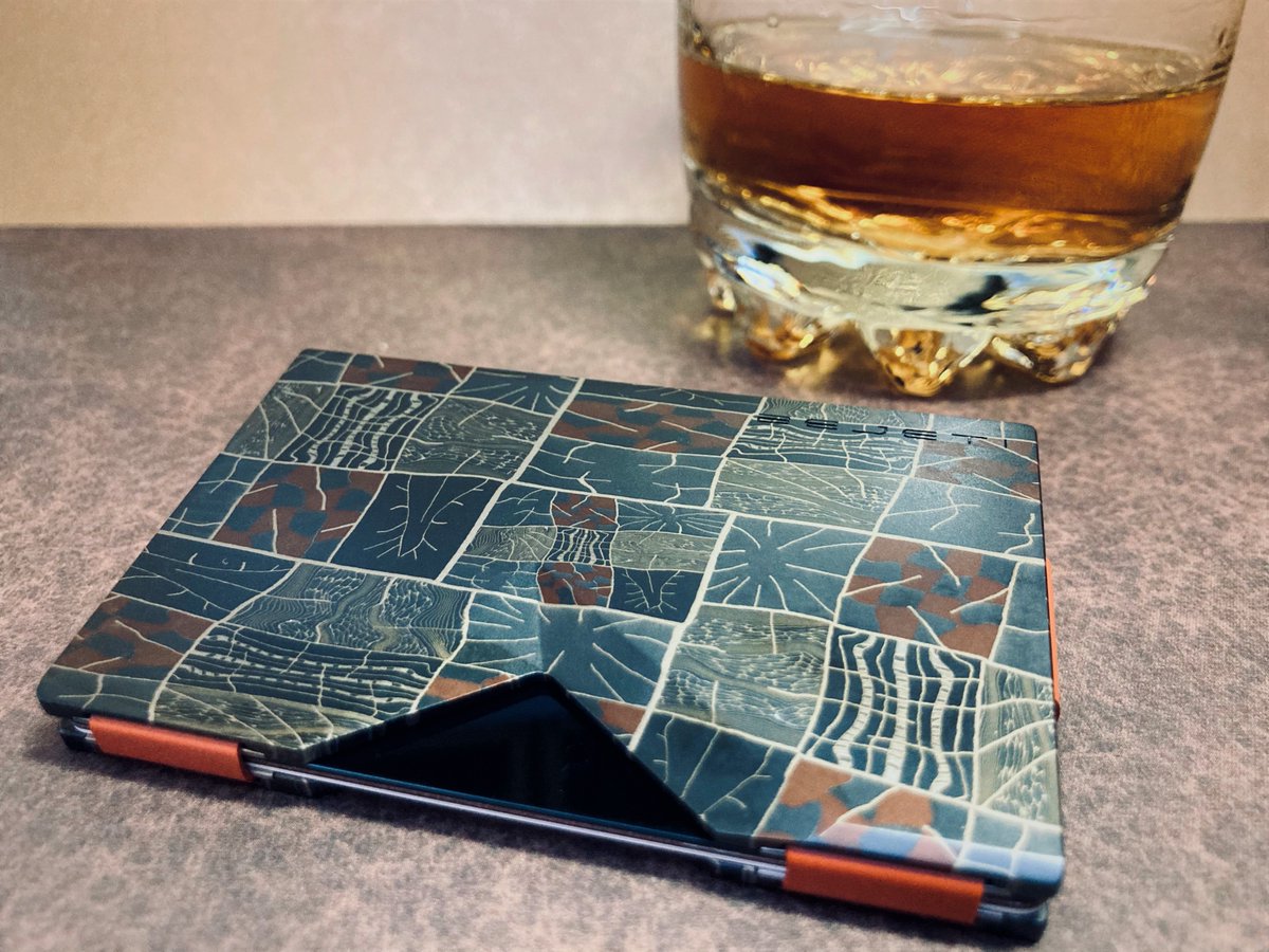 bejetiwallets's tweet photo. The Artificer by Bejeti. A Damascus Steel mosaic from the hands of a world-renowned Master Blacksmith R.Eggerling. An extraordinary piece of functional art. Oh, and #AmericanWhiskey is also good.
#bejeti #damascus #damascussteel #MosaicDamascus #bourbonwhiskey #LuxuryWallets https://t.co/XytSZggFch