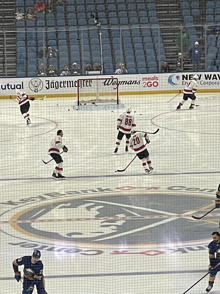 keats724's tweet photo. @Canes where are the red pants tonight??? https://t.co/Ljo5vpQ0o3