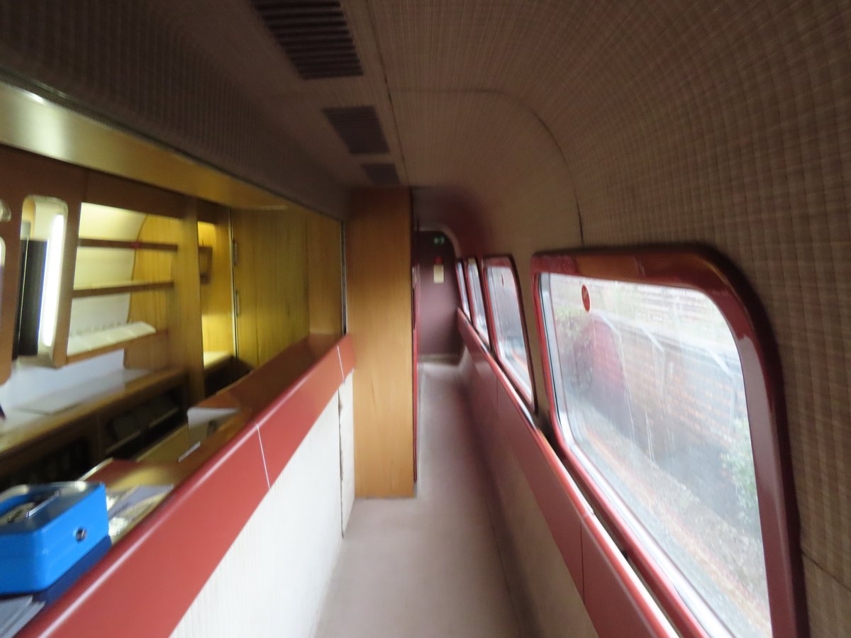 LocoSpottingNW's tweet image. Travel in Style: I would love to travel on a train like this. First and Standard Class accommodation, the (blurred, sadly) buffet car, and the guard's compartment of the Intercity APT set preserved @CreweHC. This is what a train should look and feel like! #Class370 #APT
