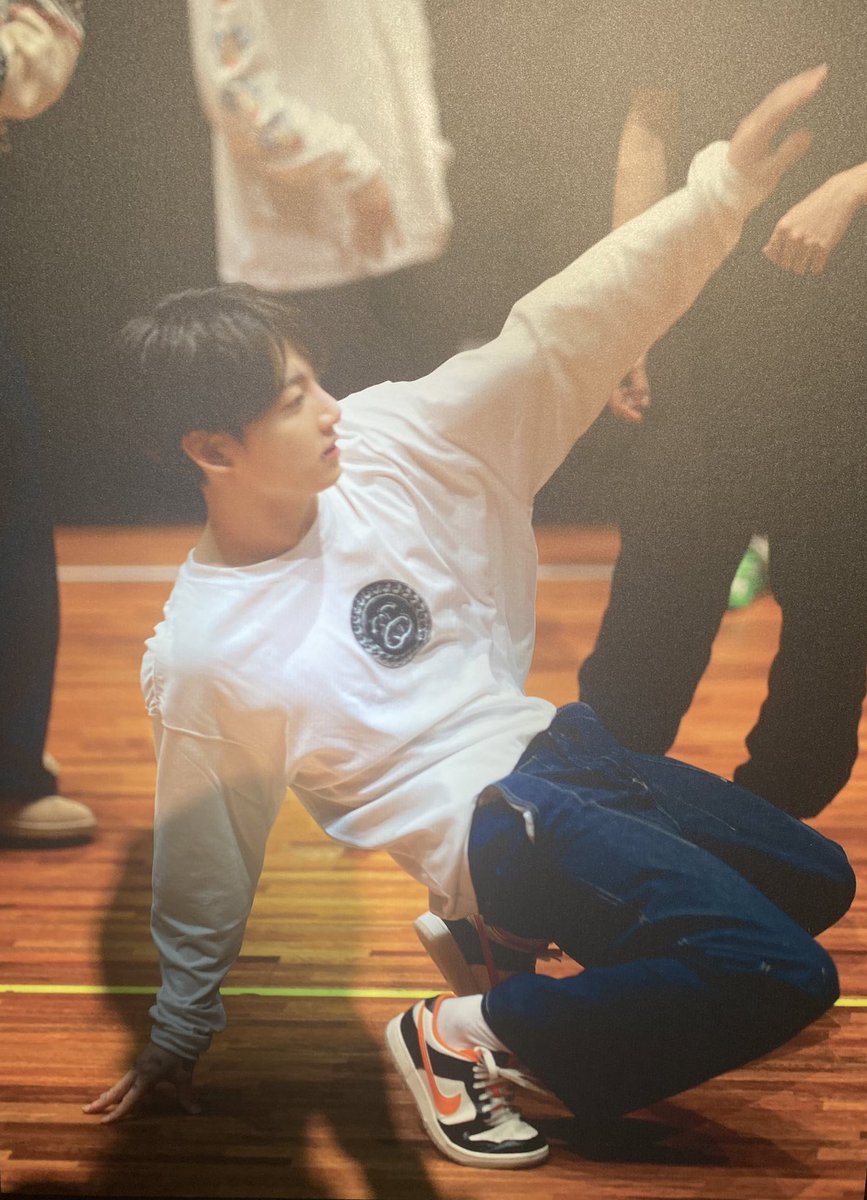 peachcrush_jk's tweet photo. PTD Pop-up in Las Vegas 전시회
#정국 #JUNGKOOK https://t.co/MI5Sm9z4CF