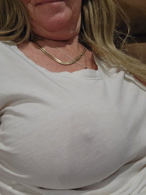 Almost forgot! It's Titty Tuesday. Lots more if you join https://t.co/aXxgquaUh5 https://t.co/N78UuF
