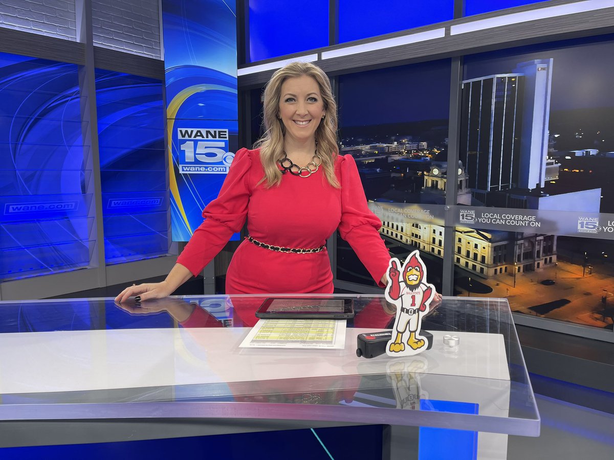 alyssaivanson's tweet photo. Had to get a new co-anchor for nightcast because @DirkThoughts had a half-day today. Thanks for the #FlatCharlie @nicholasweather ! It will be an all @BallState grad show tonight! #OneBallState #ChirpChirp https://t.co/5wFbNDWZ2T