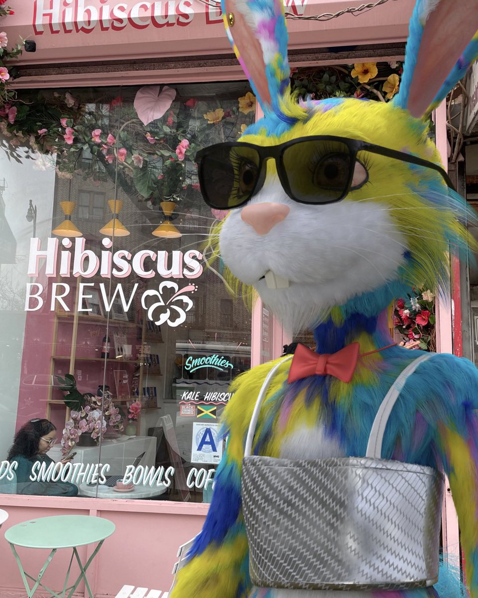 Flufficia's tweet photo. Made a detour in Brooklyn to sip on my fave toddie, hibiscus sorrel. Hibiscus🌺 is packed w/vita C &amp; antioxidants =baby soft furrrrr🐰🔥✨
@flufworld @partybearnft #Flufficia #FLUFworld #flufflefollowfluf #seekers #TheFound #hibiscus #sorrel #VitaminC https://t.co/sg8akjiaDL