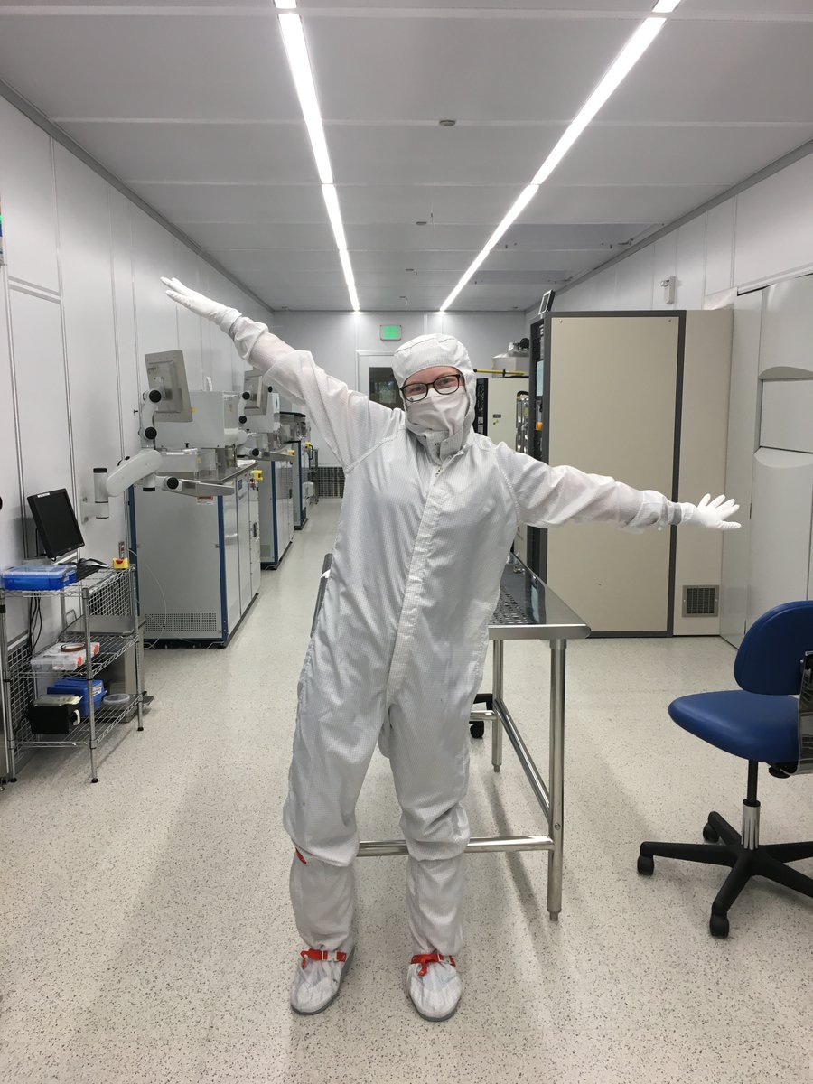 WNFUW's tweet photo. 📢 @UW undergrads: we are hiring lab assistants! Students receive on-the-job training in nanofabrication from our research engineers &amp; ensure our operations run smoothly.

For more details &amp; to apply visit:
https://t.co/Rxwwmo4ago

@UWundergrad @uw_ece @UWChemE #undergradresearch https://t.co/AN1tnYNVUe