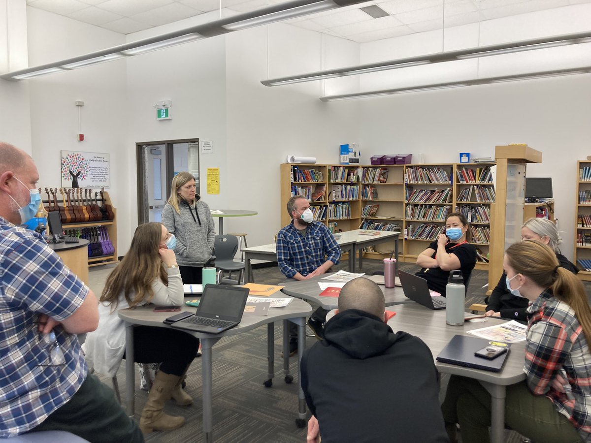 @JohnBlackPS staff engaged in division team planning of lessons using @unlearn_com cards and picture books. #internationaldayofpink @ugdsb @ugdsbequity @Btaha