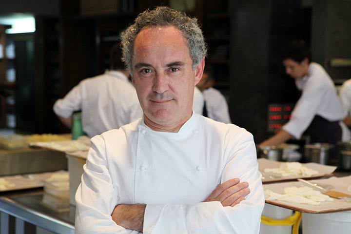 de_la_gus's tweet photo. «Las redes sociales no llenan un restaurante»: 🔉@ferranadria en @AlimentariaBCN.
Considera que muchas empresas gastronómicas fracasan por «#malinterpretar el concepto de la #innovación».
En @BCNmetropoli, reportaje de @elenagarrido23:
https://t.co/EJ8quq7Lpu https://t.co/vGn1V9YJYN