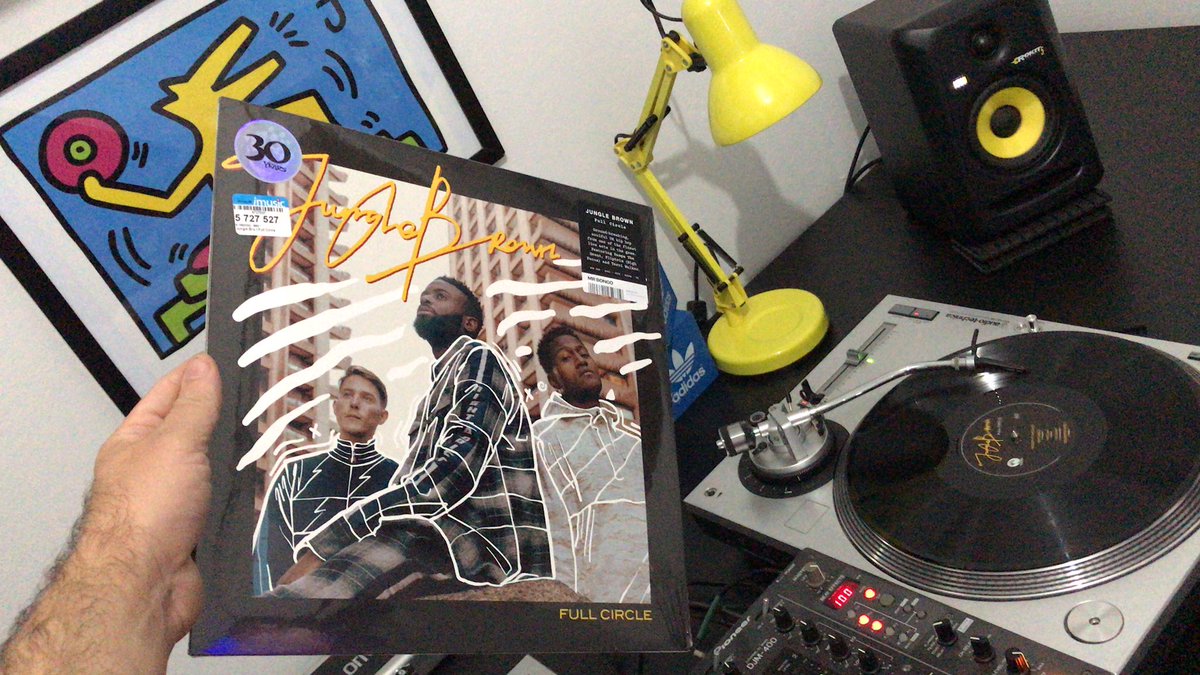 Felicidade pouca é bobagem. 

<a href="/junglebrownuk/">Jungle Brown</a>