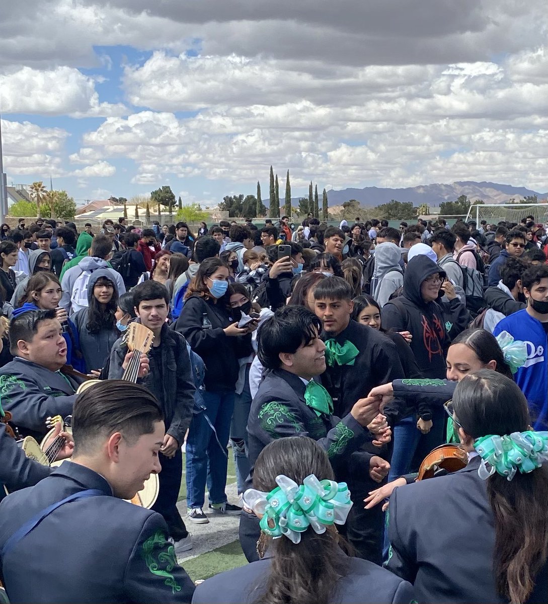 PriegoJudy's tweet photo. #Making the best of it 😊cuz that’s what we do…MHS mariachis keeping our spirits up#TEAMSISD https://t.co/JxsEWVWC1B