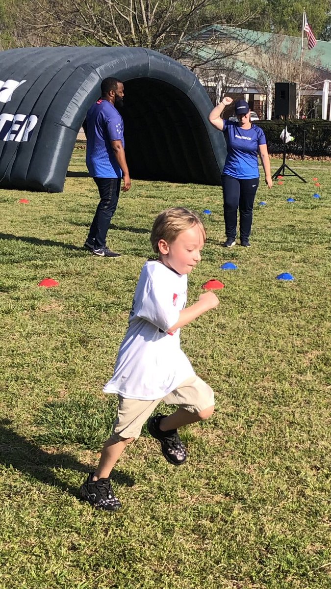 SpinasStars's tweet photo. Fun Run 2022 was a success! @MiddleCreekES https://t.co/LV2bEIKaKn