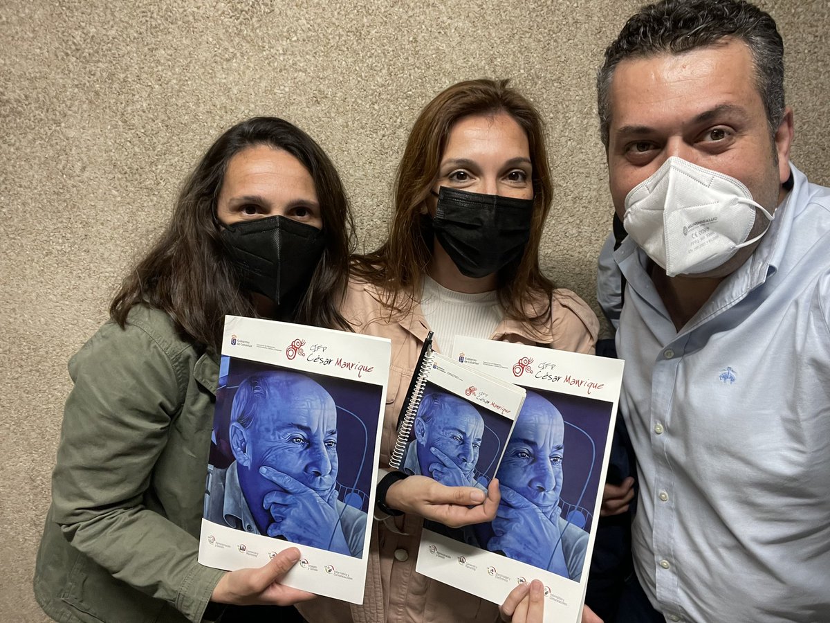 Los equipos directivos del <a href="/CifpLasIndias/">CIFP Las Indias</a>, <a href="/cifpcesarm/">CIFP César Manrique</a> y del @IESTonyGallardo @EducacionCan nos hemos reunido con el objetivo de fomentar la transferencia de conocimiento intercentros en Canarias 💪💪 #FPprimeraopción <a href="/educaciongob/">Ministerio de Educación, FP y Deportes</a> <a href="/todofp/">TodoFP</a> <a href="/cep_lpgc/">CEP Las Palmas de GC</a> <a href="/cepsantacruz/">CEP Santa Cruz de Tenerife</a> <a href="/ACEMEC_Canarias/">ACEMEC_Canarias</a>