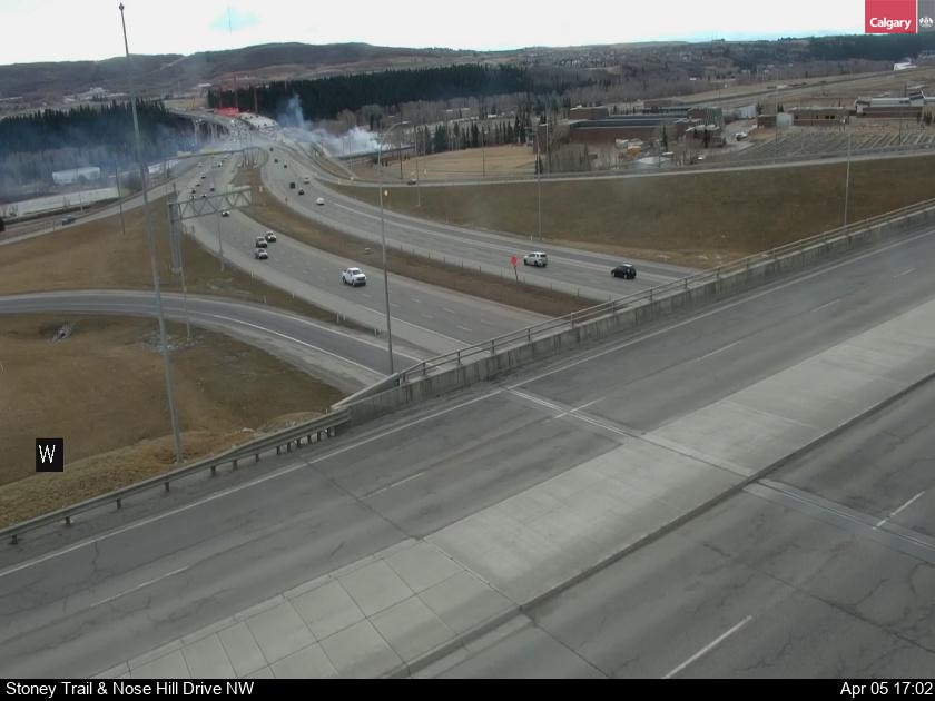 NewsRadioCGY's tweet photo. Grass fire burning near Stoney Trail & 16th Avenue NW.
Callers report another near Edworthy Park along Sarcee Trail. #DrivingDistractions
#ABRoads #yyctraffic https://t.co/GI505yiKUg