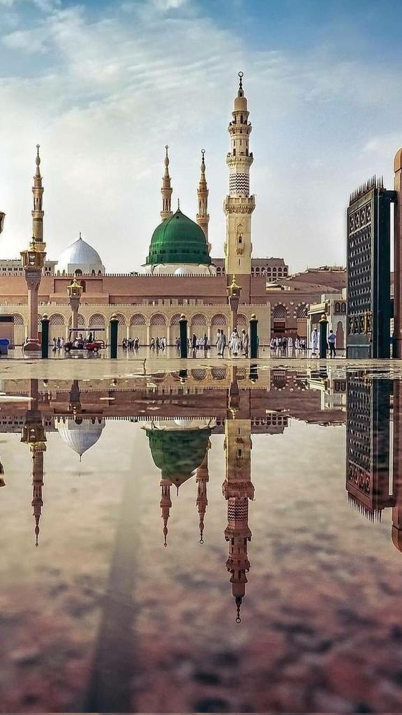 فِدَاکَ اَبِیْ وَاُمِّیْ وَرُوْحِیْ وَقَلْبِیْ یَاسَیِّدِیْ یَارَسُوْلَ اللّٰه (ﷺ❤️)