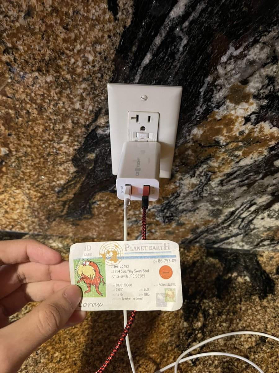 ZeshanAPES's tweet photo. The outlet in my kitchen is a source of energy I use to charge my phone as I need it! I always make sure I unplug the charger when i’m not using it to conserve energy! I know this is best for the environment. @franklinlorax #apesenergy https://t.co/zAdltA1o74