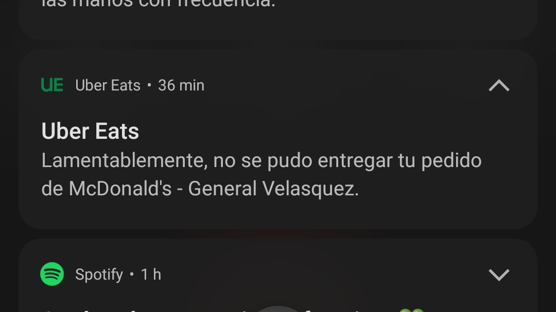 IsidoraMabel's tweet photo. Realizó un pedido, hacen el descuento del pago desde mí cuenta y cancelan el pedido, ahora quién devuelve mí dinero @UberEats_Chile necesito un reembolso https://t.co/dCGaDcOT4g