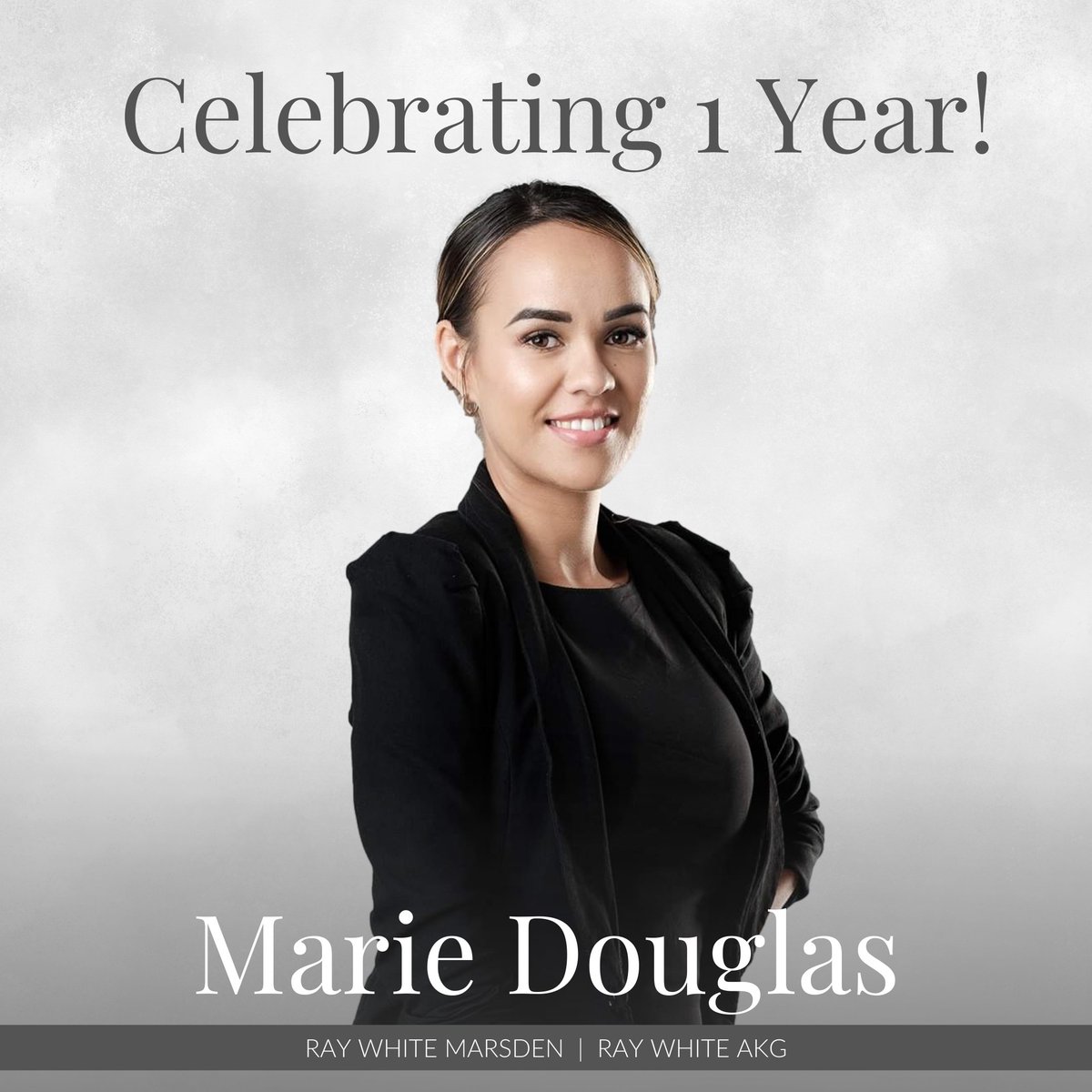 RayWhiteMarsden's tweet photo. Happy one-year anniversary with Ray White AKG, Marie! You are amazing!

#raywhitemarsden #raywhitedaisyhill #raywhiteakg #propertymanagement #anniversary #mariedouglas https://t.co/XrBrTzGm74