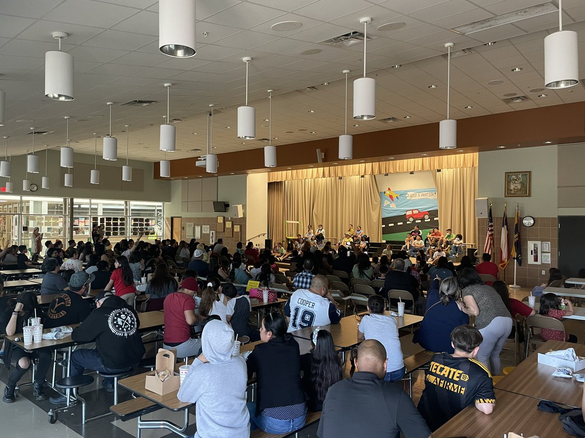 RomeroJosue7's tweet photo. What a great family fun night @TigerNetwork . Our community packed the house and watched a great performance led by our own Mrs.Hensley!! https://t.co/xi3fnM4Qo3