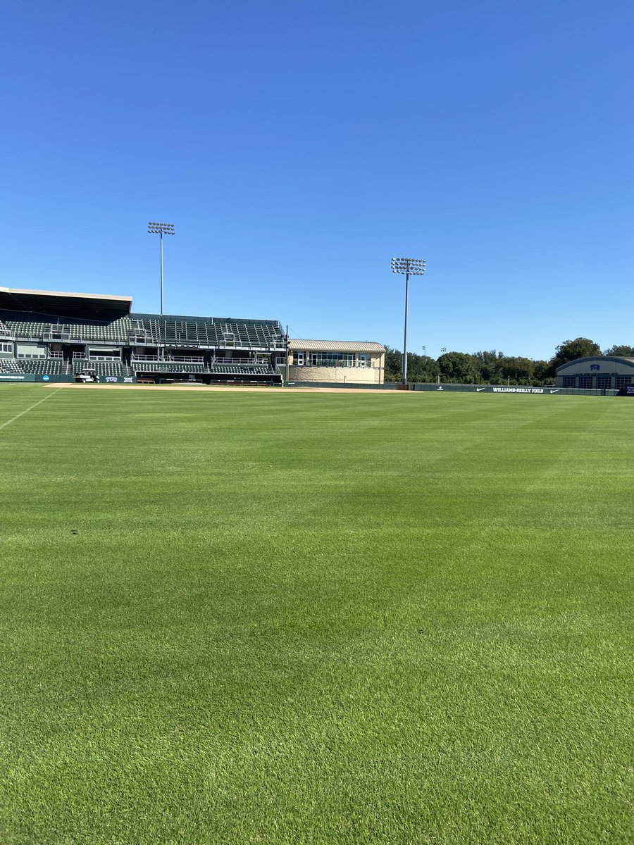 TCUFIELDCREW's tweet photo. Wanna join our team and help manage some of the best natural grass facilities in the country? Live in beautiful Fort Worth while being at a power 5 school? We’re looking for highly motivated turfies soon! Be on the lookout for job postings! https://t.co/YtXRaNmMr4