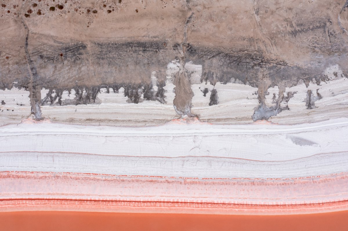 eamonwyss's tweet photo. GM. People often say this looks like a water colour painting, and yet it's an unmanipulated photography of the muddy banks of a gorgeous orange salt lake I found near Willaura AU. What do you see in it? #saltlakes #dronephotography #NFTartist #NFTCommmunity https://t.co/PSbMty1gV7