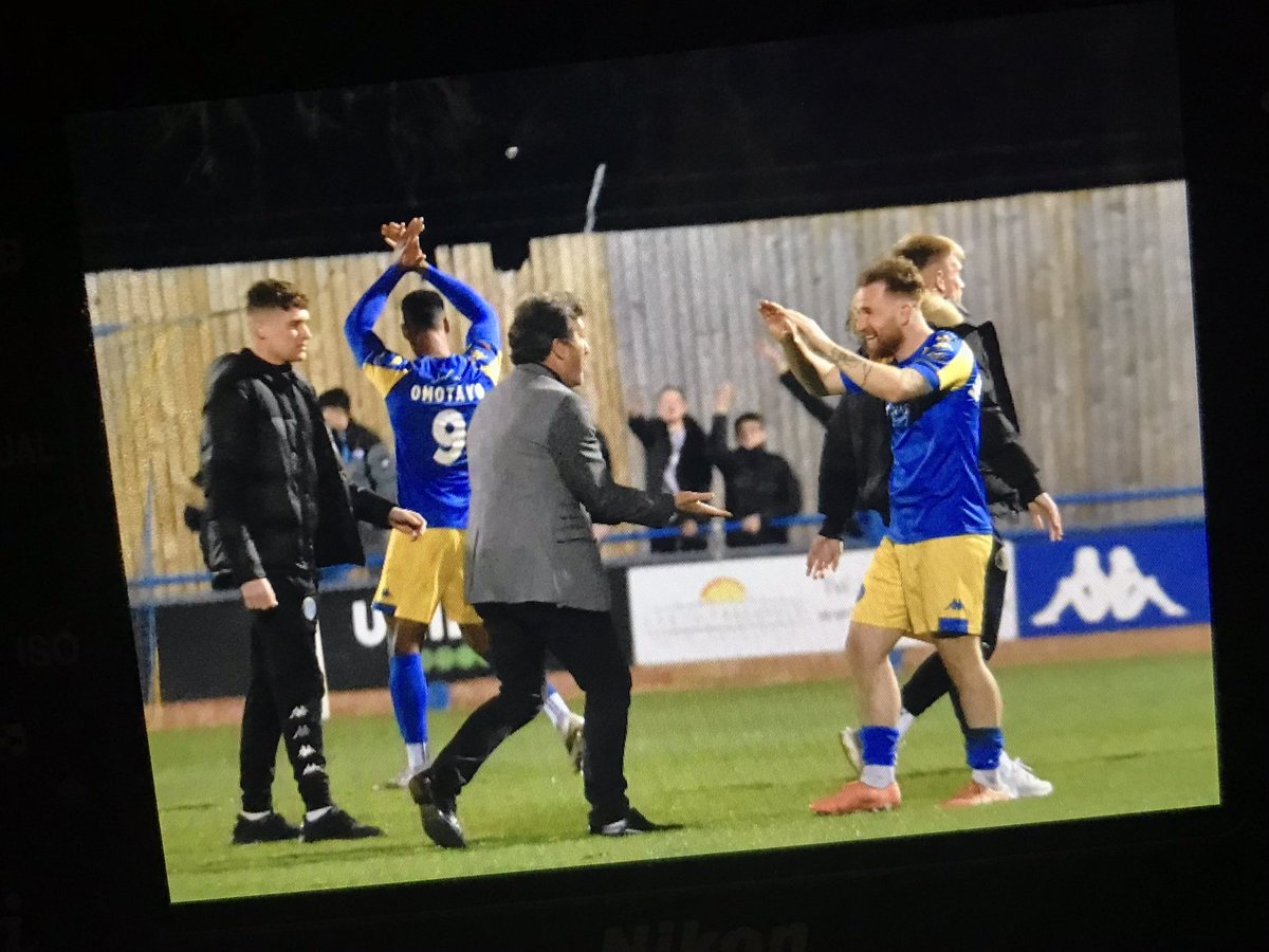thejakewhiteley's tweet photo. A few more #NikonScreengrabs from @officialKLtown v @bromleyfc ahead of the final, fully-edited highlights hitting the https://t.co/9D5gF38EZG website on Wednesday evening - oh, and huge kudos/thanks to #FriendsOfTheLinnets: I won tonight’s 50/50 Draw!… 😉😀 https://t.co/QzguszqNu0