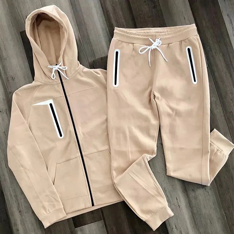 baghsarind's tweet photo. Custom Apparels
👉 Get This With Your Own Logo...
👉 Different Sizes And Colours Are Available... 
👉 Embroidery Screen Printing Sublimation And Heat Transfer Are Available
To place an order DM or WhataApp:+92 311 7857201
#Hoodies https://t.co/GrLe8Wi2h6