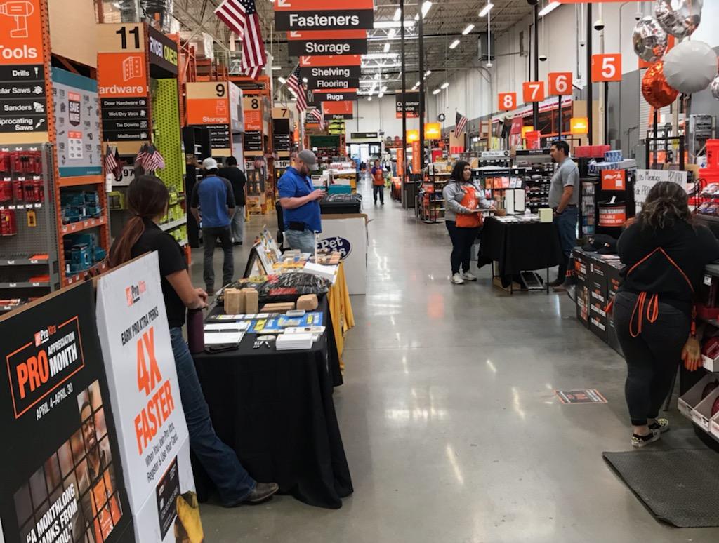 jeff_w_garrison's tweet photo. Day 2 of #proappreciation2022 was outstanding. Thanks to Matthew with @sika , Michelle with Oldcastle and John &amp; Travis  with @Boise_Cascade for coming out and engaging with our Pros at @0553Homedepot 👏 @tavares_gabe @beasonpam @julissa0553 @DuronItzel @SeanDon0630 #ProXtra https://t.co/nnfiAwZmBF