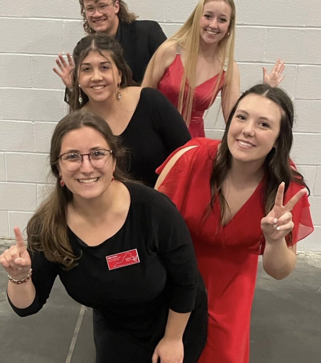 virginiafccla's tweet photo. We were so happy to have many past #FCCLA state officers attend our 2022 #VAFCCLA State Leadership and Recognition Conference (SLRC). Five generations of our State Vice President of Programs and of our State First Vice President came to Virginia Beach to #MakeItCount at #SLRC22! https://t.co/dsBymLrLVa