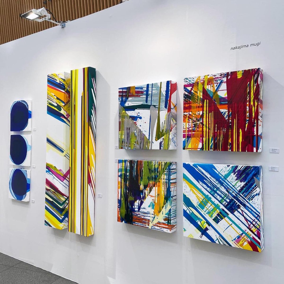 mugimugi78's tweet photo. [Archive/Art fair]
「アートフェア東京2022」
2022/03
東京国際フォーラムホール
https://t.co/0K1I205Udn
Gallery OUT of PLACEより

#multi_LD
#painting_theater_multi_LD
2020-21
180×30×10cm
60x60x10cm
acrylic on canvas

#luminousdropping
2021
41×41×5cm
acrylic on canvas

#中島麦 https://t.co/DsJoKjazXw