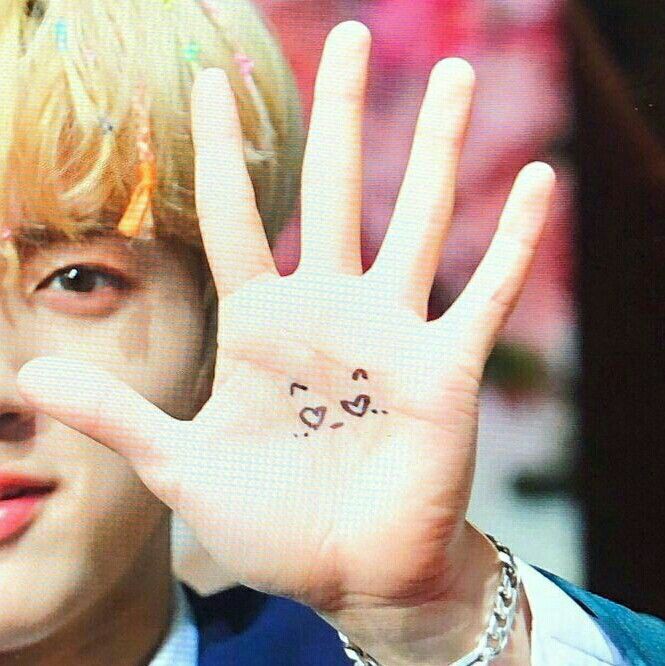 today we appreciate eric's ✨hands✨