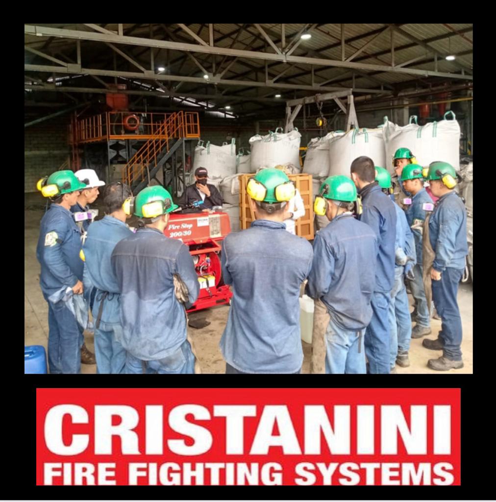 CristaniniC's tweet photo. #CRISTANINI, 💯aportando a la optimizacón de medidas de seguridad, para minimizar los riesgos al interior de cualquier industria.
.
#4RsolucioneS 🛞 #Seguridad #Supresióndeincendios 🔥#MedioAmbiente 🌳#Bodegas 🏢#Bomberos🚒 https://t.co/TCBssdBBc9