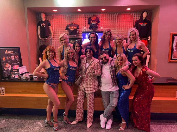Such a fun night! 🤩🏆  Thank you @AndersonPaak Congrats on all the Grammys 🏆🏆🏆🏆🤩 https://t.co/Bhvw0lIADr @FantasyLuxor<a class="tags" target="_blank" title="On Twitter" href="/?out=eyJ0eXAiOiJKV1QiLCJhbGciOiJIUzUxMiJ9.eyJpYXQiOjE3MjA4ODc0MzIsImlzcyI6InR3cG9ybnN0YXJzLmNvbSIsIm5iZiI6MTcyMDg4NzQzMiwiZXhwIjoxNzUyNDIzNDMyLCJyZWRpcmVjdF91cmwiOiJodHRwczovL3R3aXR0ZXIuY29tL0FuZGVyc29uUGFhayJ9.tgDbCaHU8KaTD0gWWtuu_63XvJhBP2qZKj6muXaJr3XJcqJVF3QtVkIa4mrIFjpomyuLGVmk3pqKIx6NoQab5A">@AndersonPaak</a>