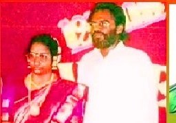 ArunpandianA4's tweet photo. எம் இனத்தின் வீர வேங்கை எமது பாண்டியர் அண்ணன் #பசுபதியார் அவர்களின் துணைவியார் "ஜெசிதா பாண்டியர் அவர்களுக்கு வீர வணக்கம் 🙏🙏
@DrGunasekar1977 @DKV_IT_WING_Ofl @Veeraboominath1 @PraveenKaladi @LondonBoyAndy @BalaMur82230433 @SBKIsenthil007 https://t.co/hzYJUbbBoP