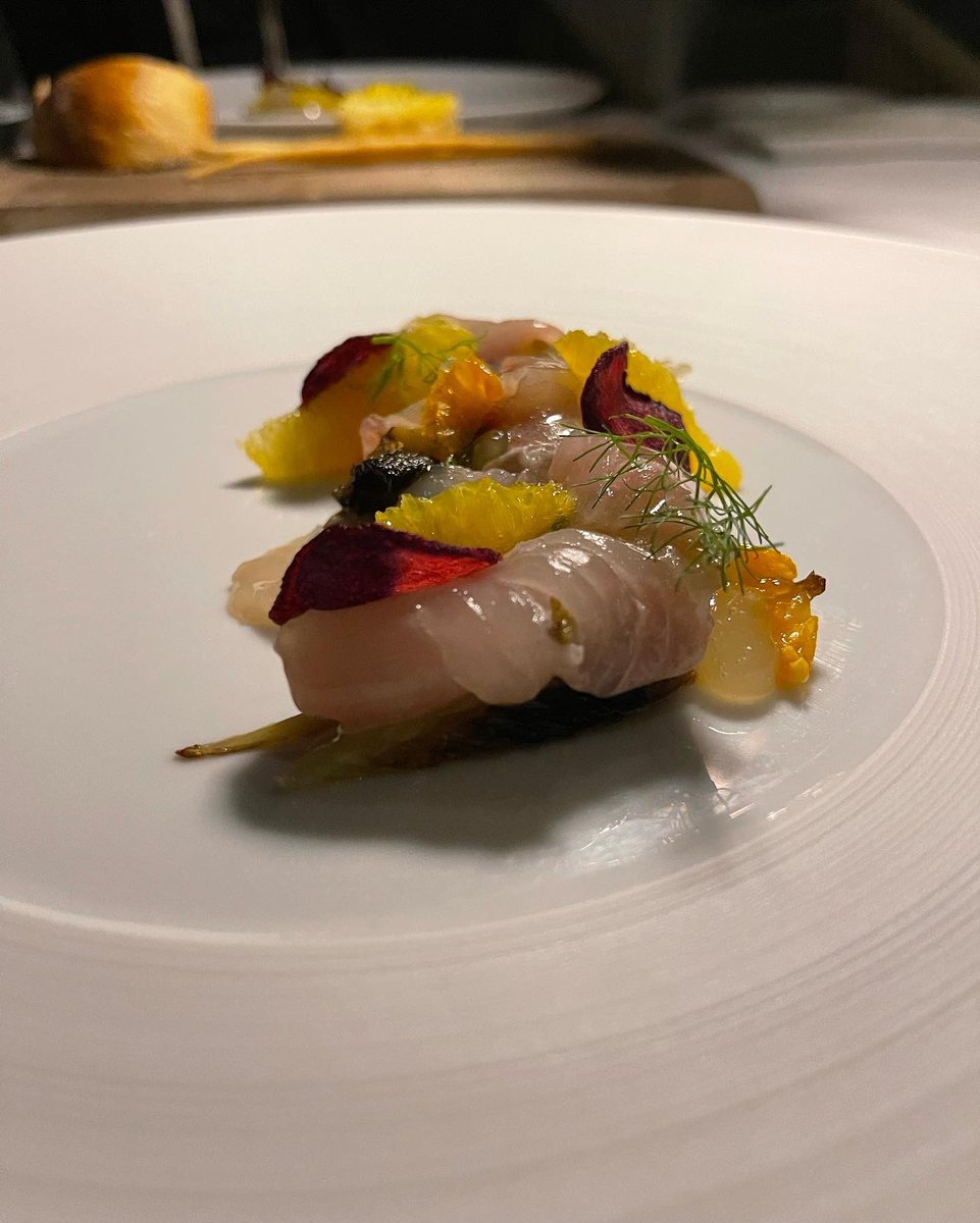 milacat's tweet photo. Three-Michelin star chef @BeckHeinz talks to me about his #Sustainability approach and the importance of #circulareconomy in his menu creation. It’s been such a unique #experience dining at #Social by #HeinzBeck More on @MediasetTgcom24 https://t.co/7NbhaFKf3c #Michelin #Dubai https://t.co/nJVUYzrRtU
