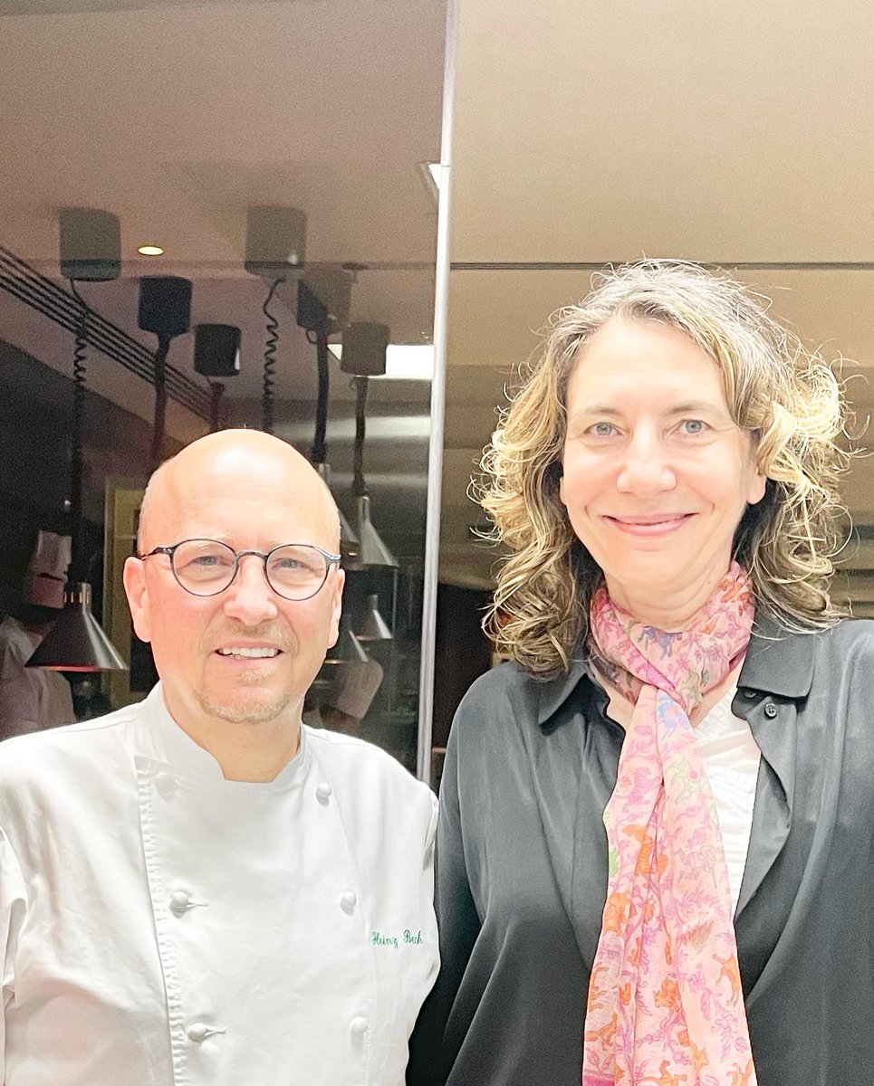 milacat's tweet photo. Three-Michelin star chef @BeckHeinz talks to me about his #Sustainability approach and the importance of #circulareconomy in his menu creation. It’s been such a unique #experience dining at #Social by #HeinzBeck More on @MediasetTgcom24 https://t.co/7NbhaFKf3c #Michelin #Dubai https://t.co/nJVUYzrRtU