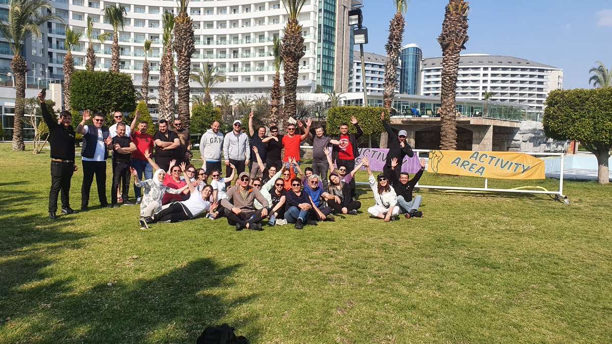 Tek Ekip, Tek Hedef!
"Birlikten Kuvvet Doğar." diyerek yardımlaşma ve dayanışma ile ekip olarak sizlere hizmet vermeye hazırız.
Başarı=Ekip Çalışması :)