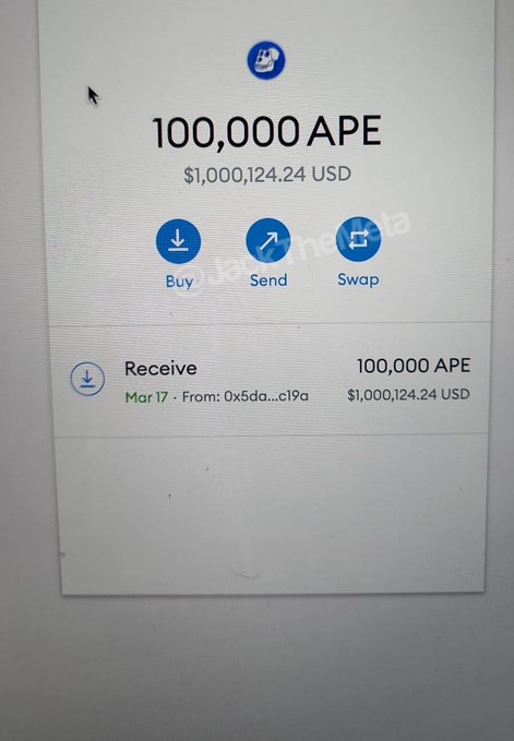 ape_coiner's tweet photo. 🔥 MASSIVE $APE GIVEAWAY 🔥

100,000 to 1 lucky winner 👀
Follow me @ape_coiner 
 
Like, retweet and retweet pinned 📌
Drop your wallets and good luck 
Winner announced in 48 HOURS https://t.co/MSDJyJpYJS