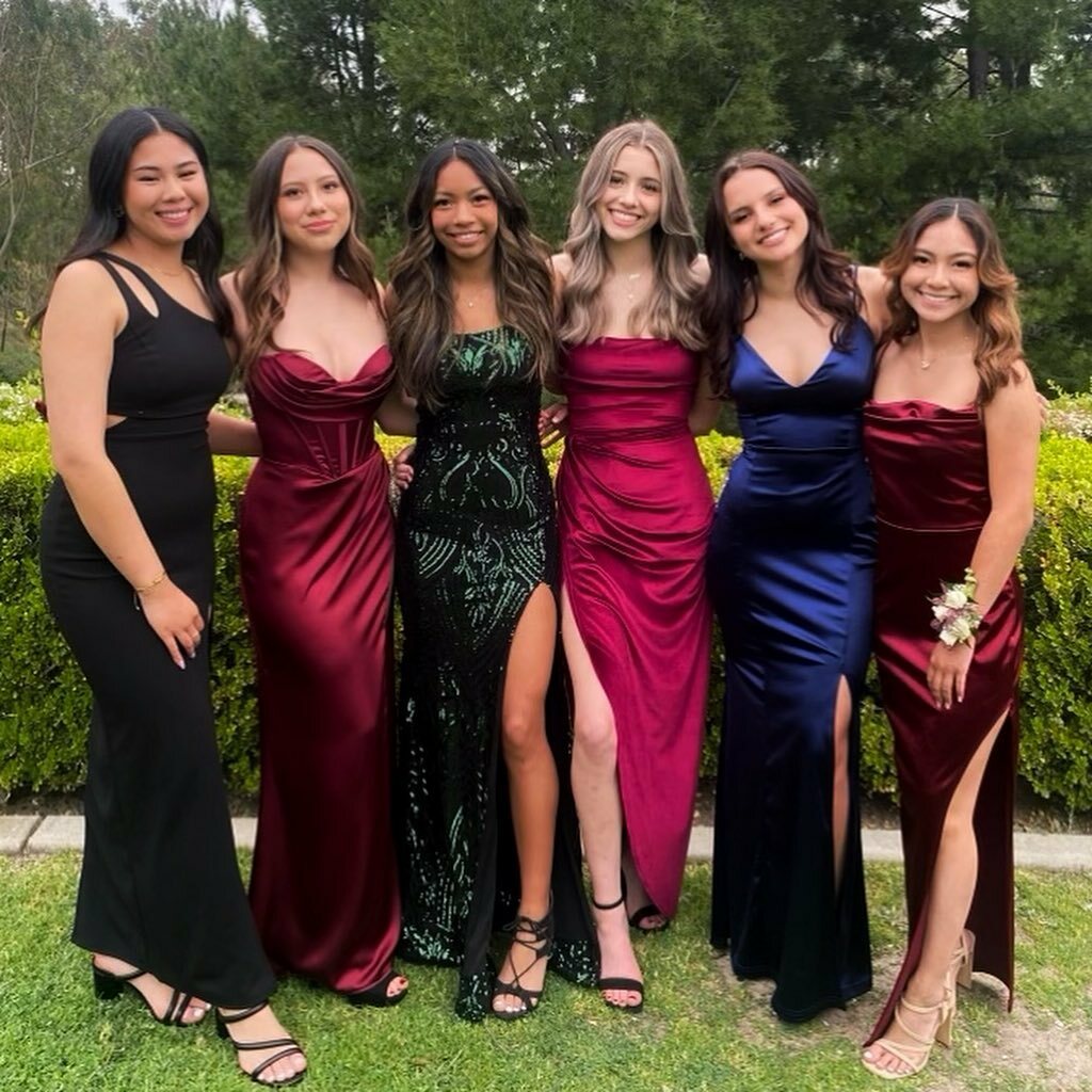 tkrosener's tweet photo. Senior Prom 2022 https://t.co/HkXPuDZqxL https://t.co/sNpQxXuDpn